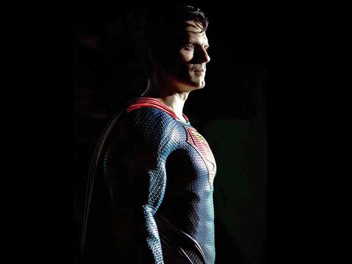 Confirmed: Henry Cavill is Back as Superman